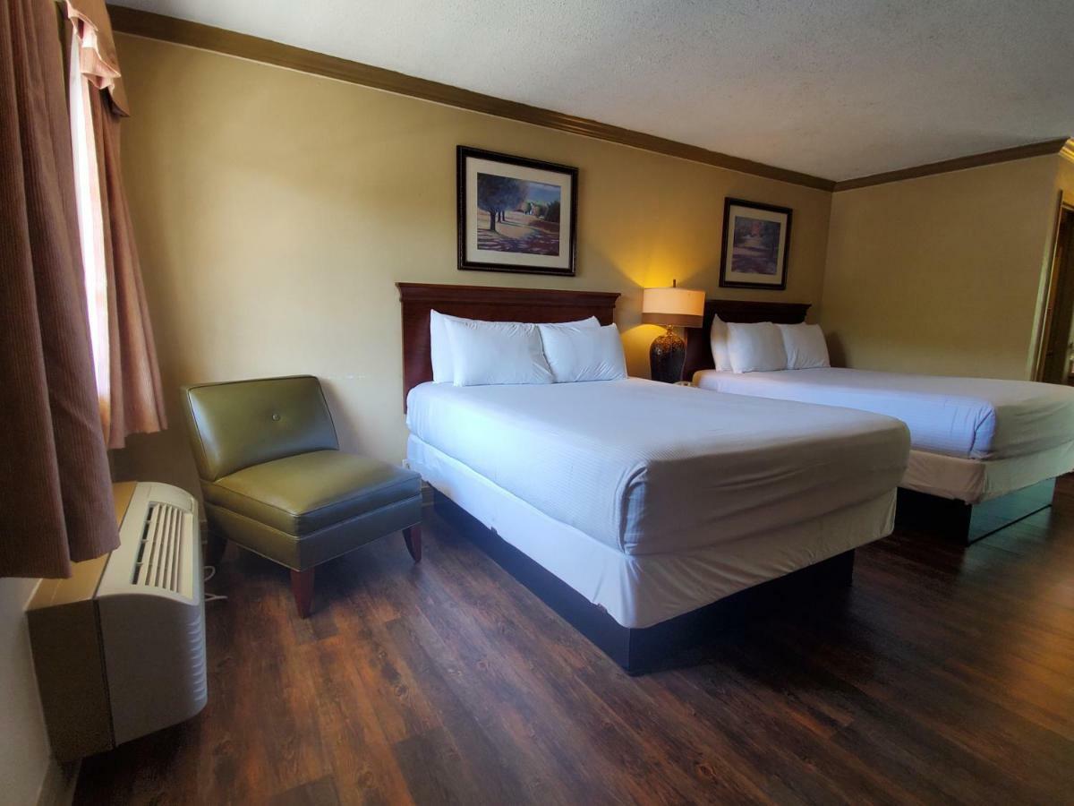 Colonial House Motel Pigeon Forge Exterior photo